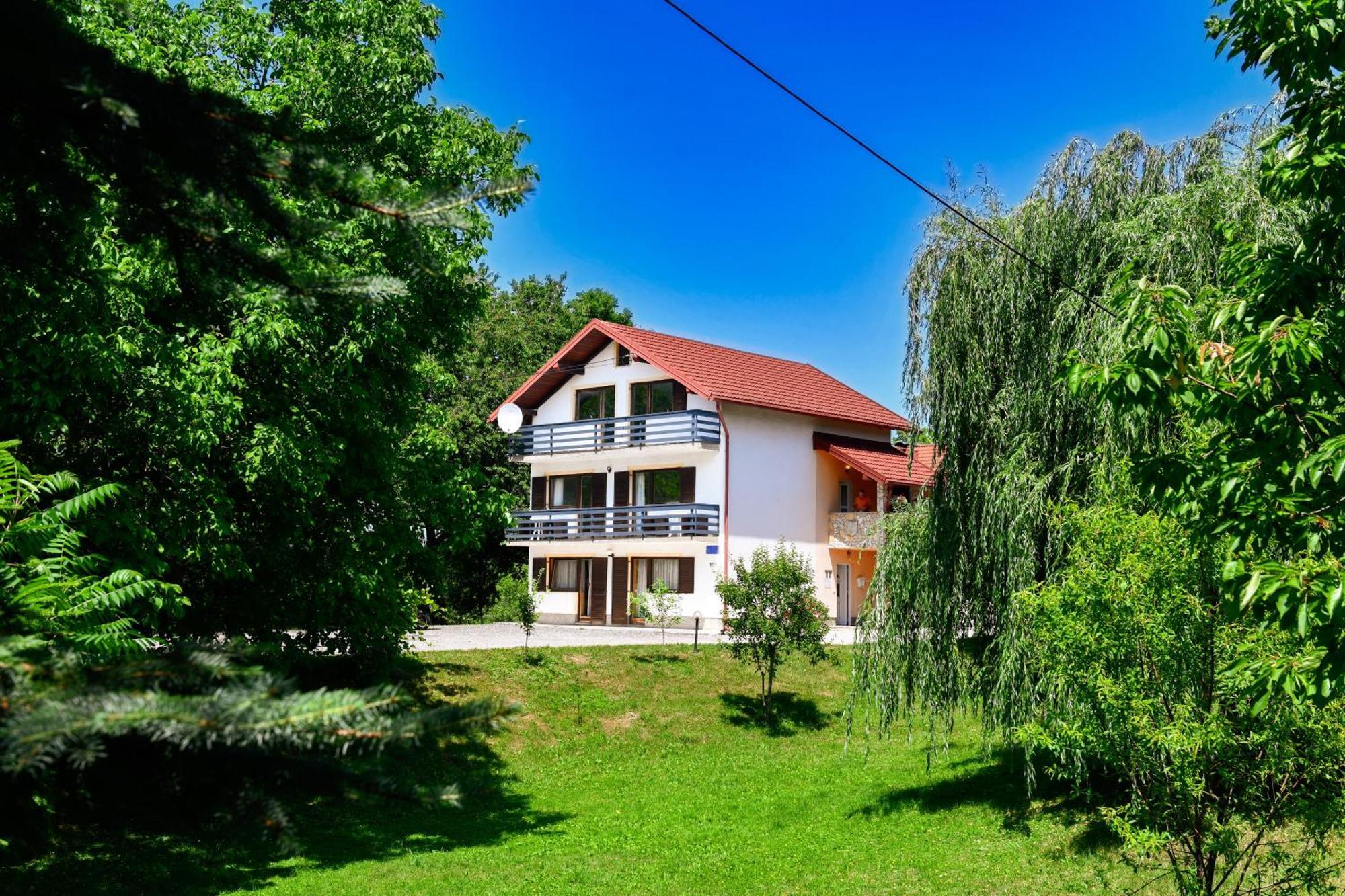 Apartament House Jole *