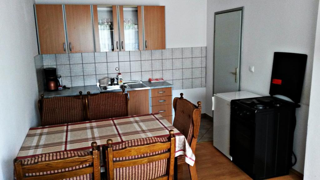Apartment House Jole *