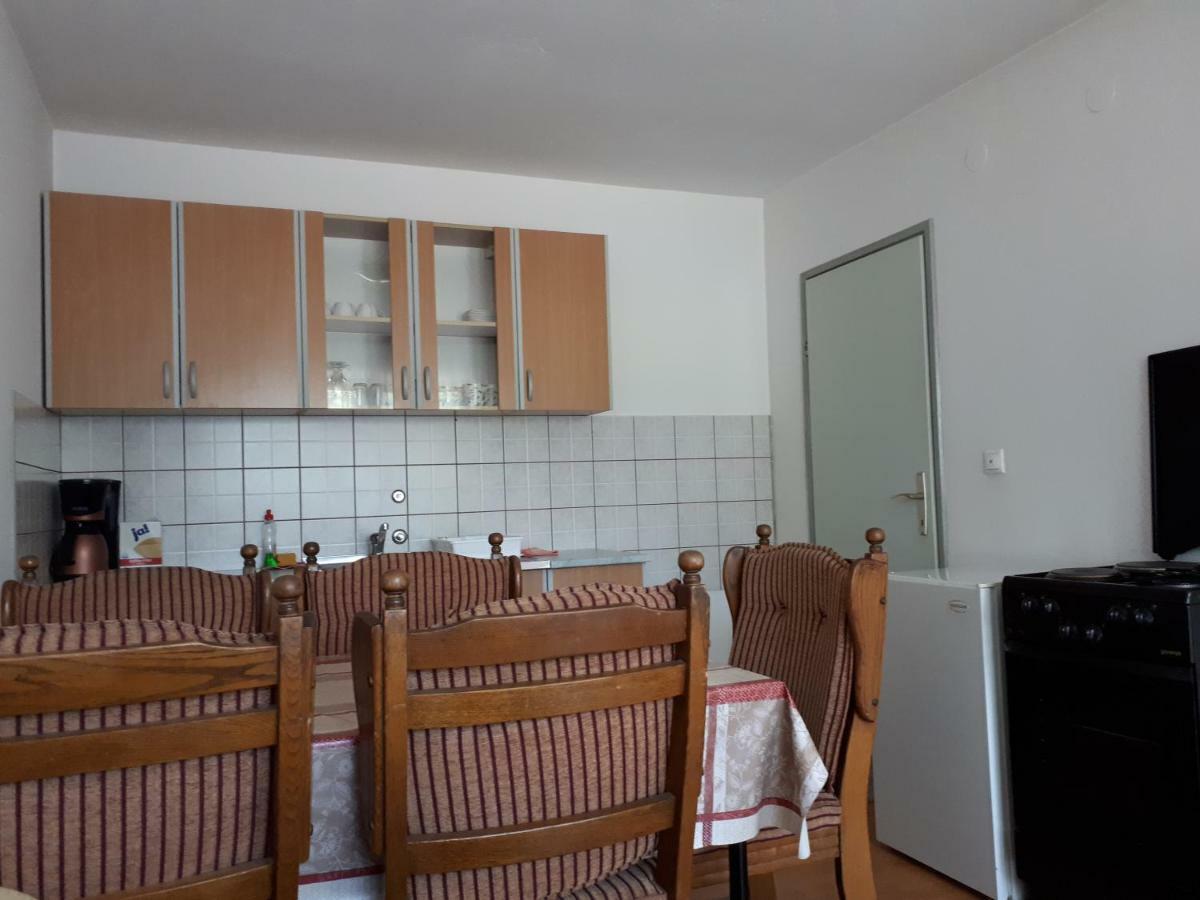 House Jole Apartment Drežnik Grad